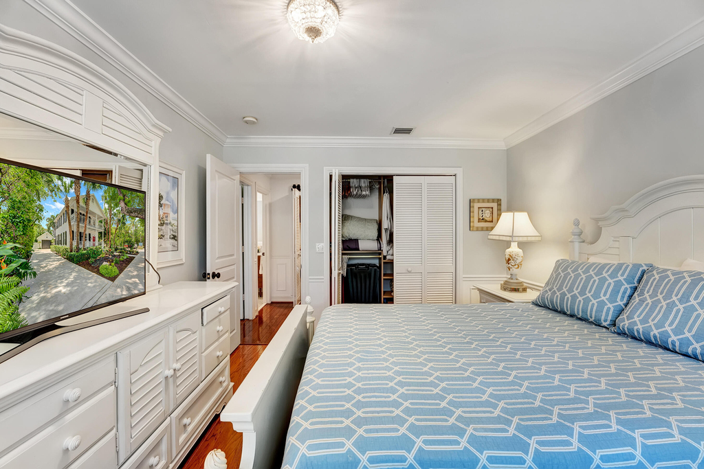 306 N Swinton Avenue - Photo 19