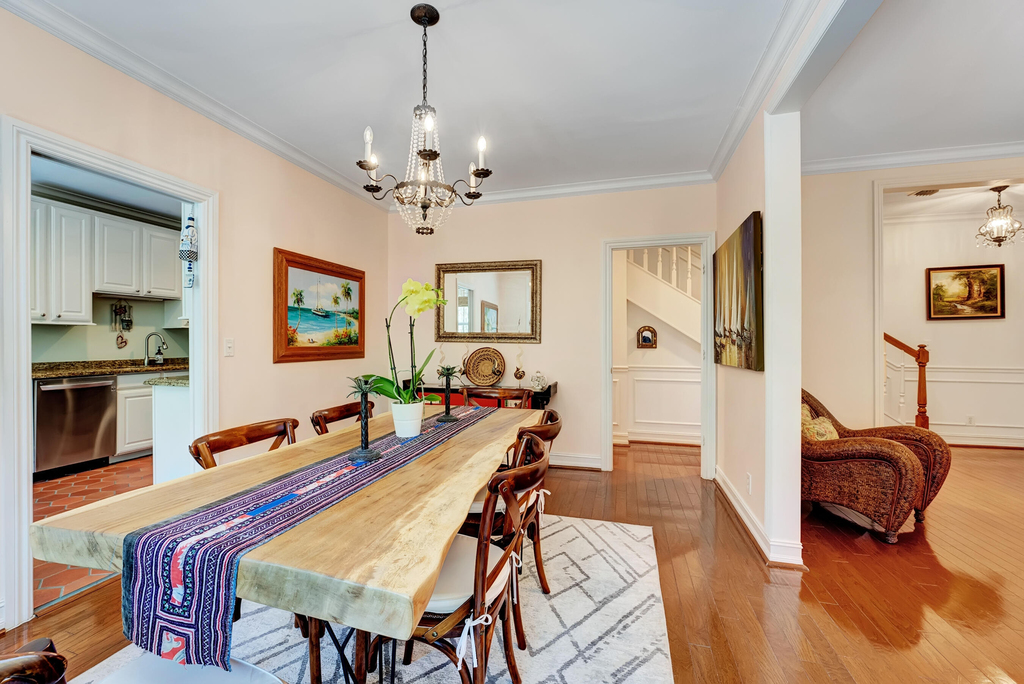 306 N Swinton Avenue - Photo 41