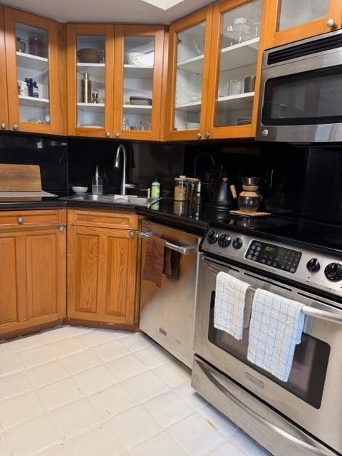 1700 Presidential Way - Photo 0