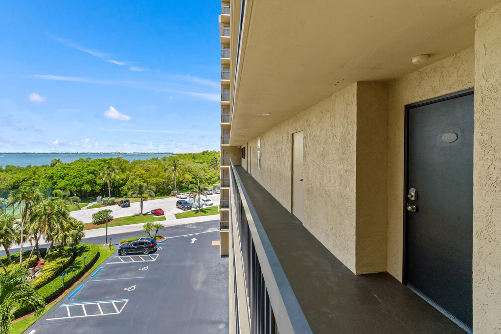 801 S Ocean Drive - Photo 35