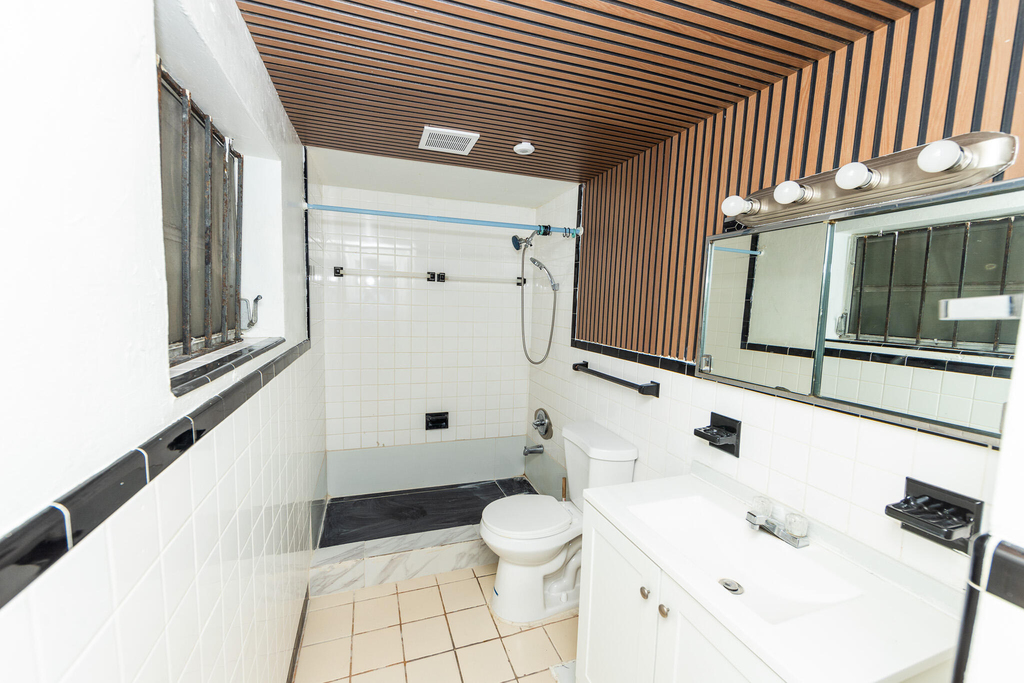 1230 Nw 180th Terrace - Photo 4