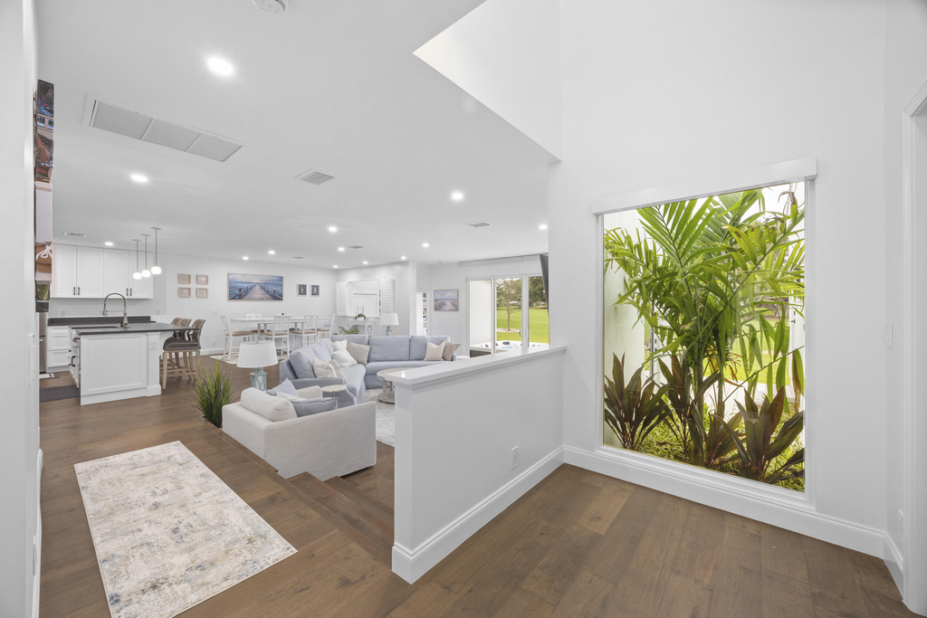 17235 Bay Street - Photo 0