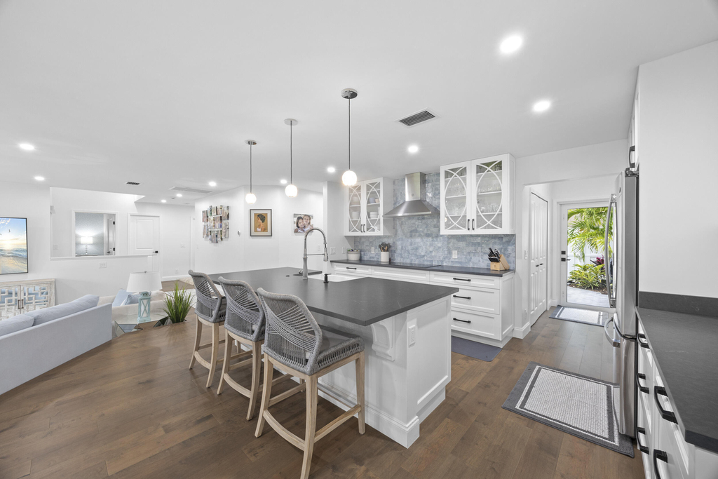 17235 Bay Street - Photo 10