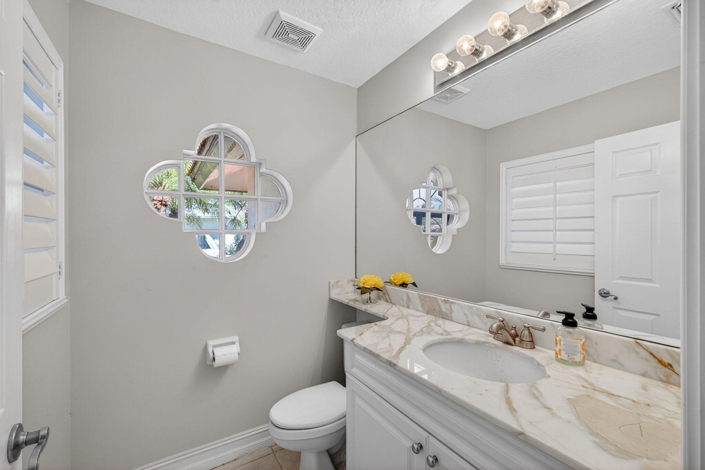8075 Se Governors Way - Photo 32