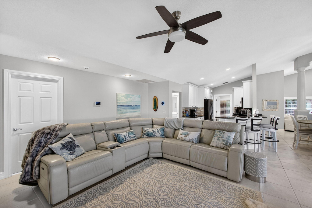 8075 Se Governors Way - Photo 5
