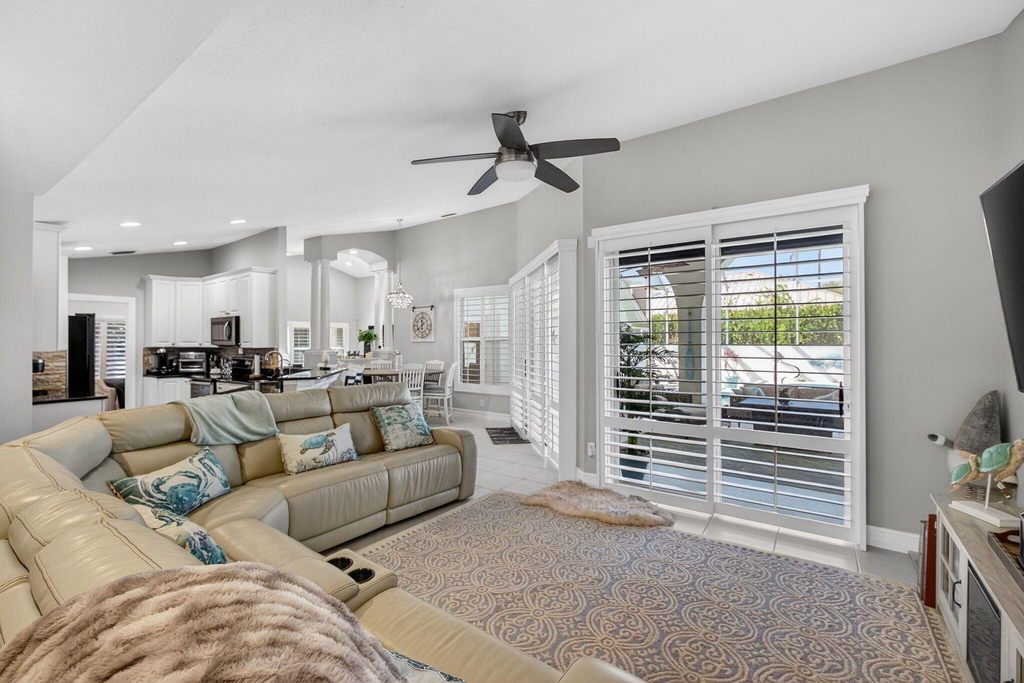 8075 Se Governors Way - Photo 6