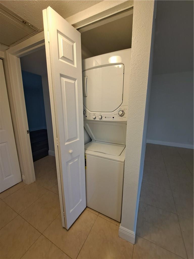 9838 Nob Hill Court - Photo 7
