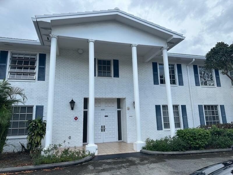 2220 Ne 68th Street - Photo 1