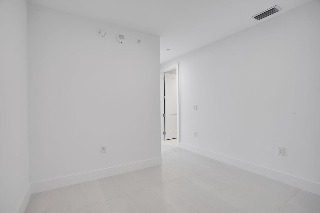 151 N Seabreeze Boulevard - Photo 37
