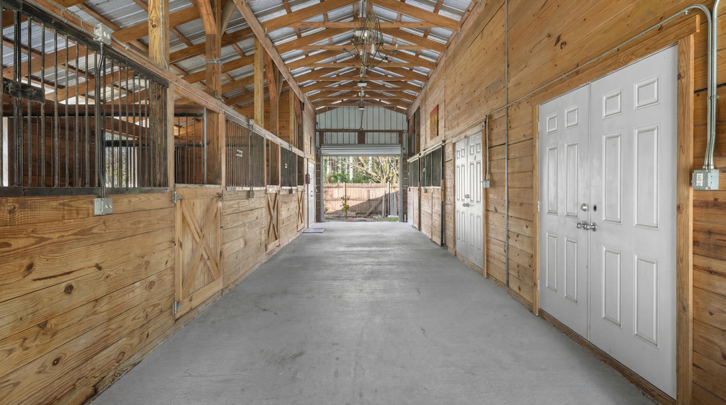 12440 Tangerine Boulevard - Photo 4