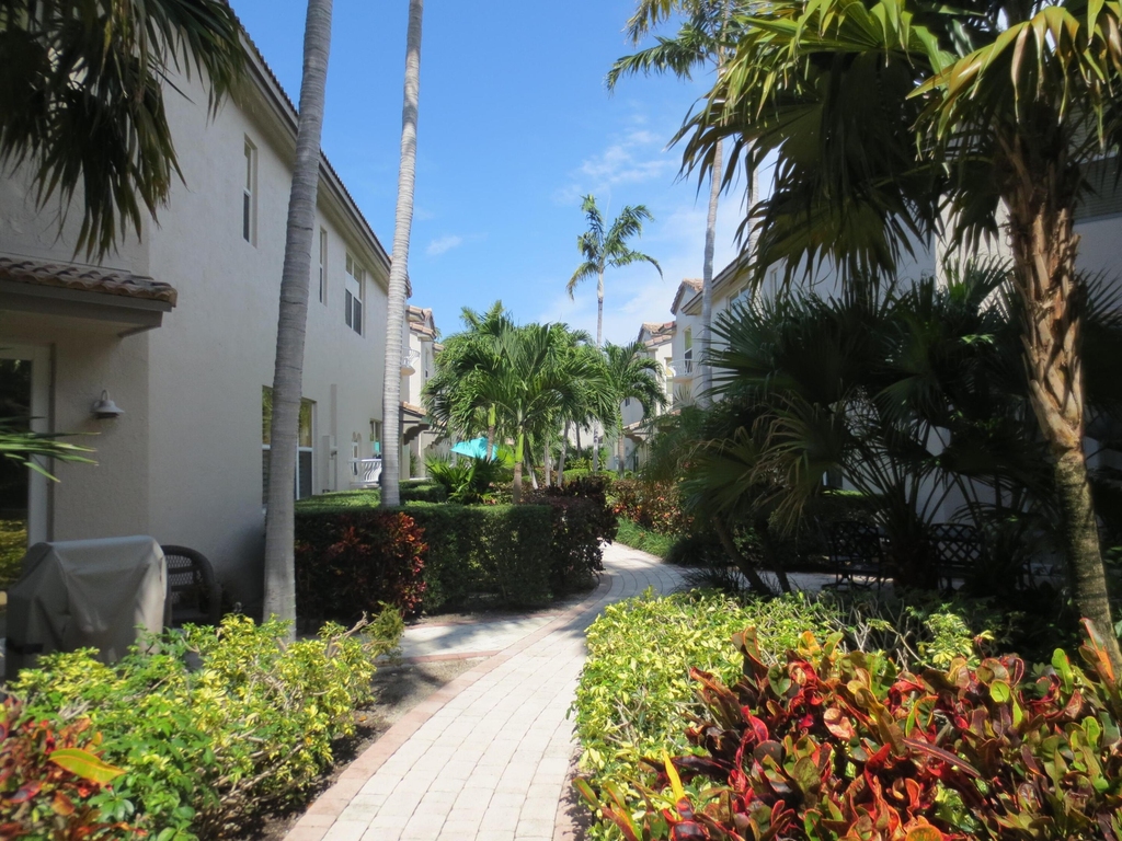 1900 Oceanwalk Lane - Photo 29