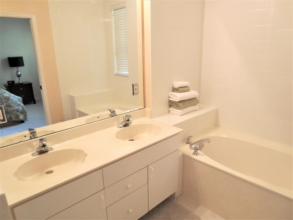 1900 Oceanwalk Lane - Photo 17