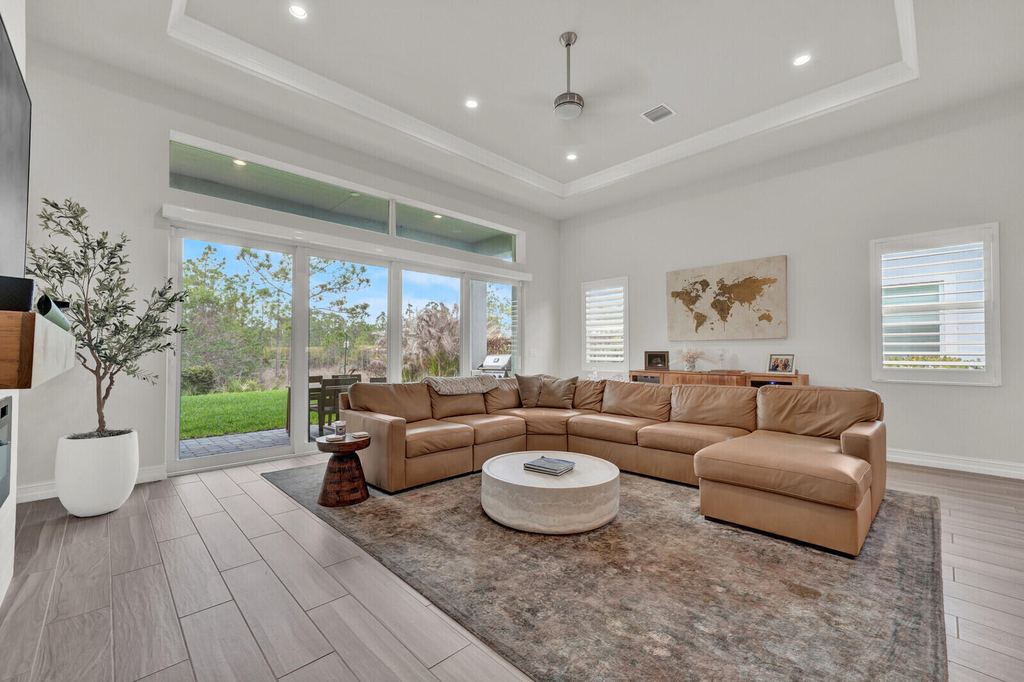 138 Se Palma Street - Photo 17