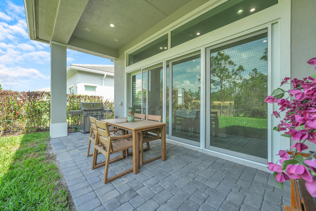 138 Se Palma Street - Photo 39