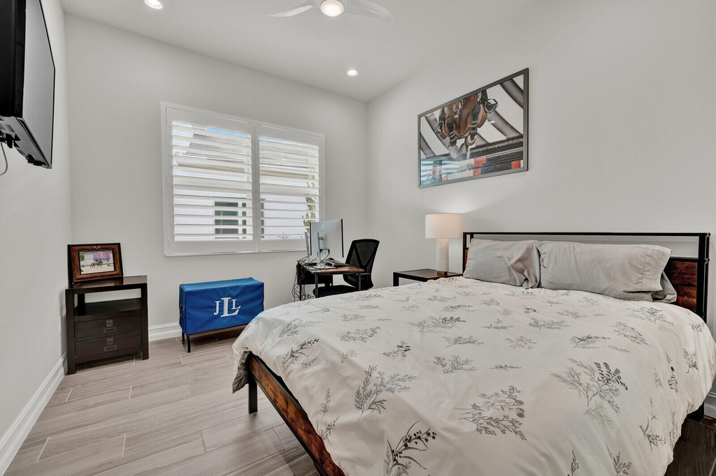 138 Se Palma Street - Photo 32