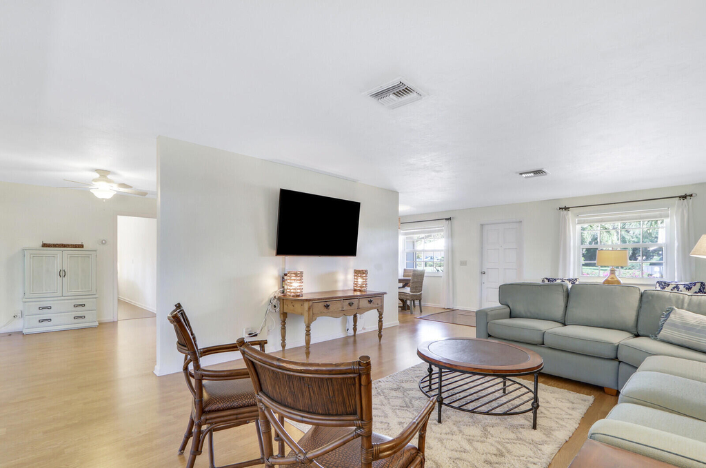 8574 Se Seagrape Way - Photo 10