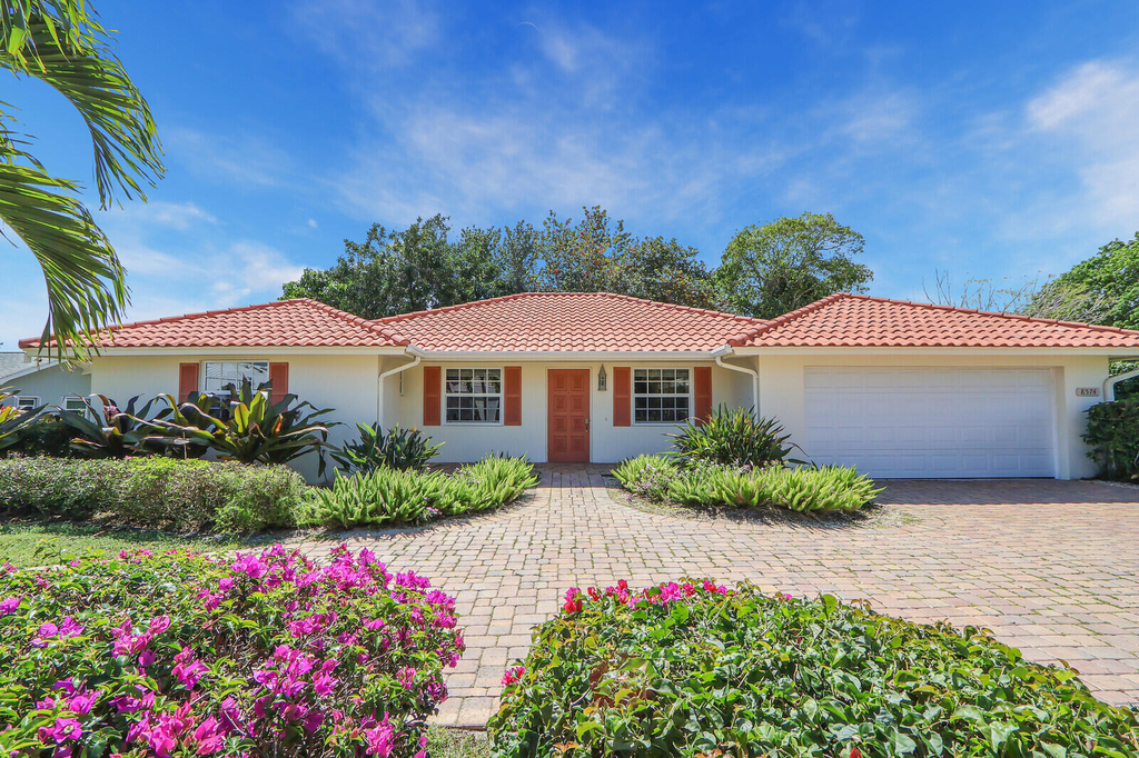 8574 Se Seagrape Way - Photo 3