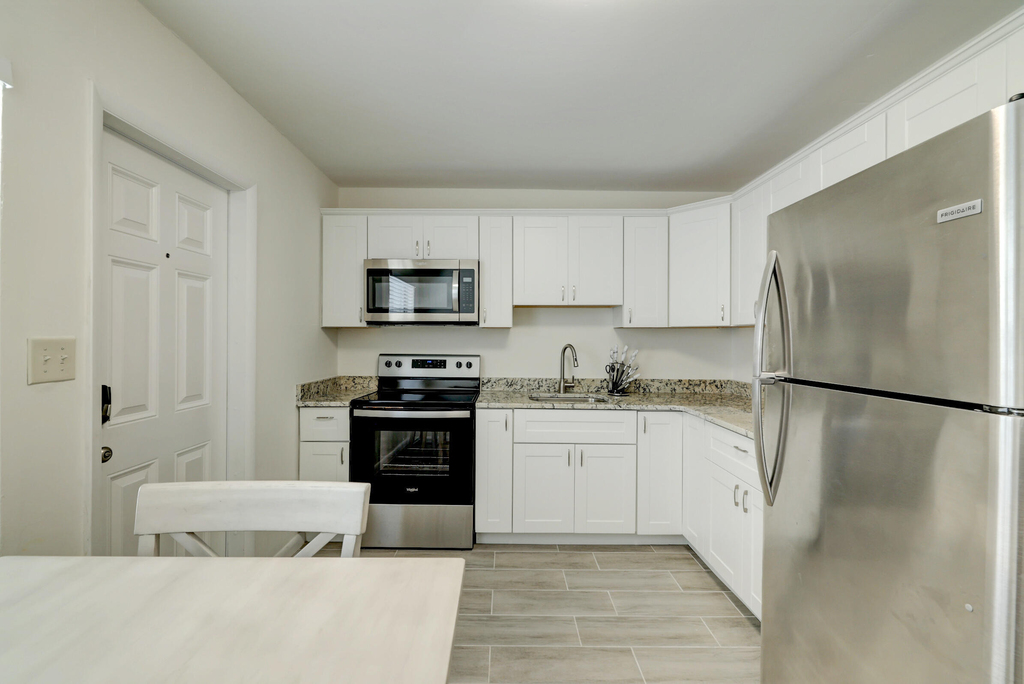 127 S 10th Street - Photo 10