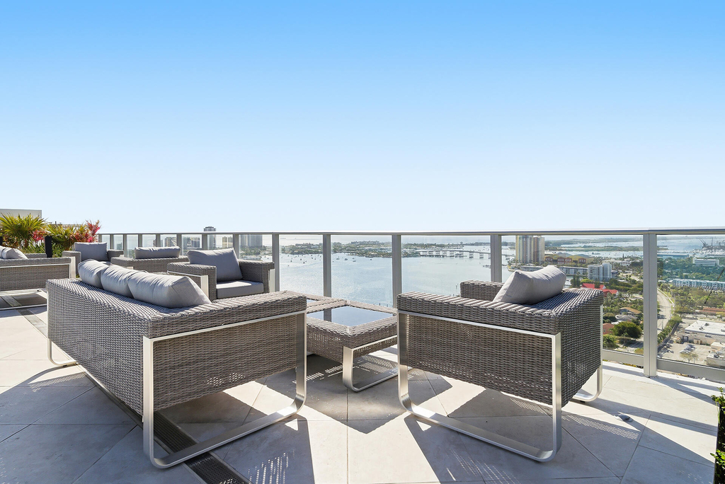 220 Lake Shore Drive - Photo 37