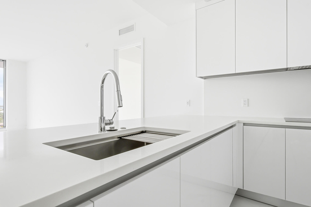 220 Lake Shore Drive - Photo 5