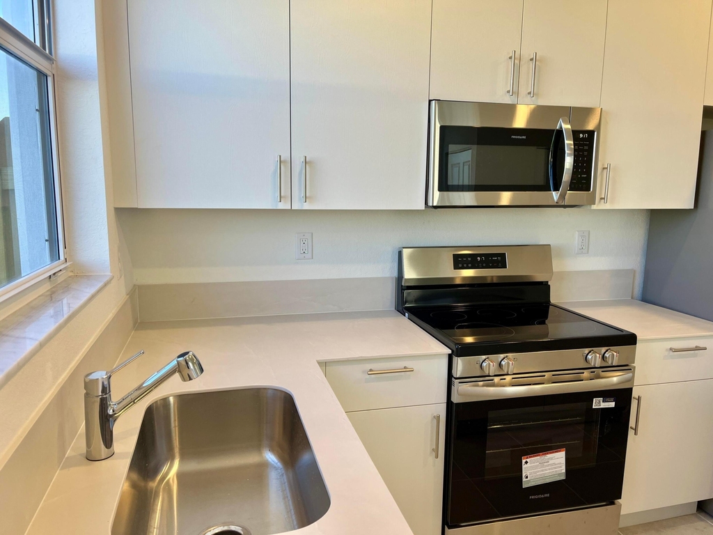 2776 Se 26th Avenue - Photo 10