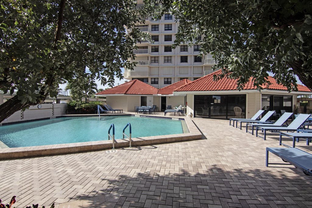 5480 N Ocean Drive - Photo 12