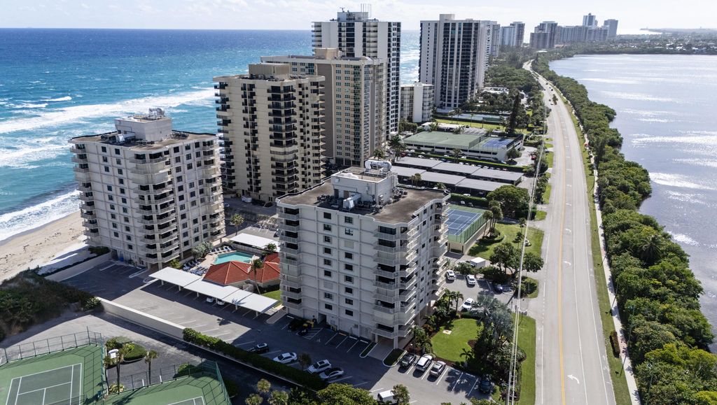 5480 N Ocean Drive - Photo 23