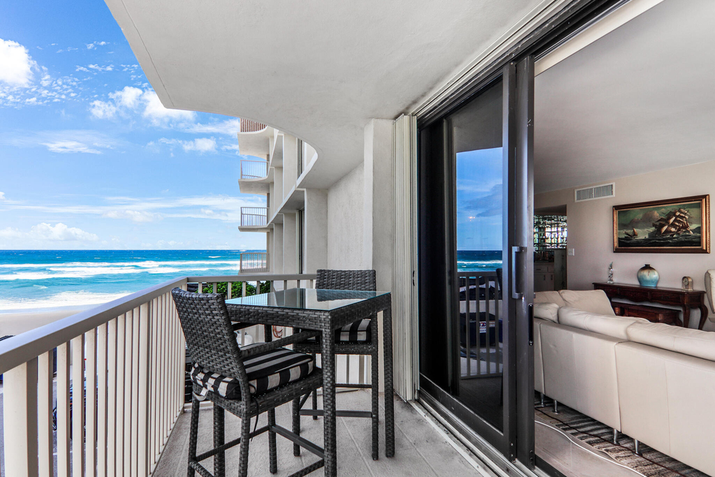 5480 N Ocean Drive - Photo 0