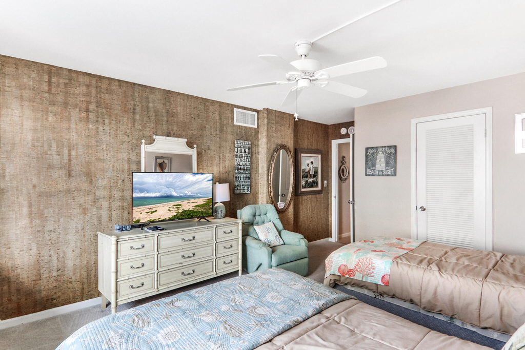 5480 N Ocean Drive - Photo 20