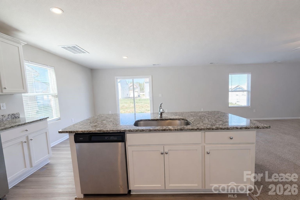 1408 Nia Road - Photo 6