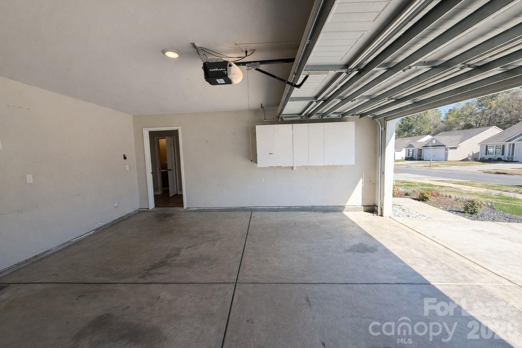 1408 Nia Road - Photo 30