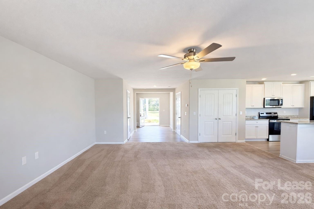1408 Nia Road - Photo 3