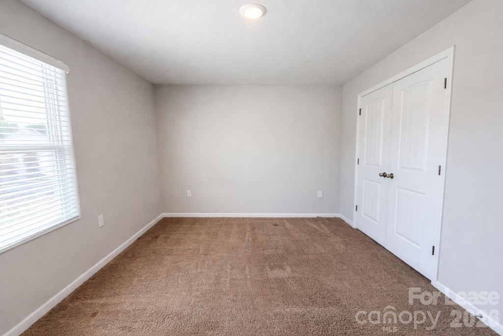 1408 Nia Road - Photo 21