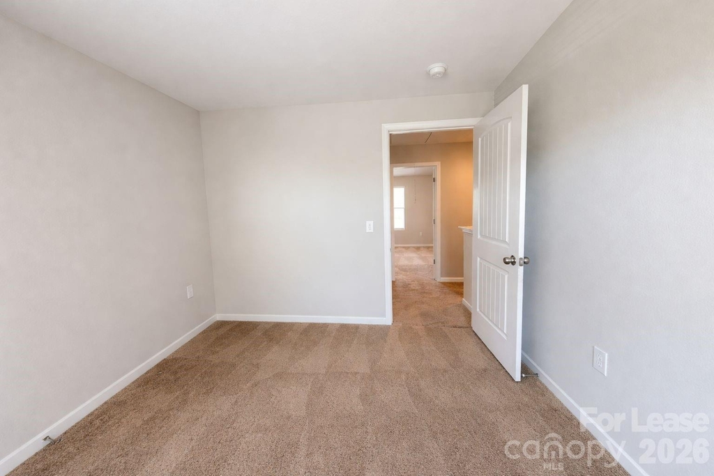 1408 Nia Road - Photo 20