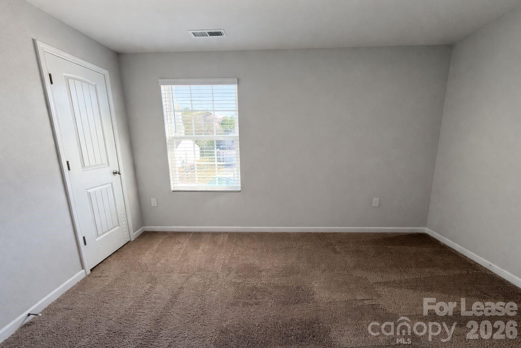 1408 Nia Road - Photo 18