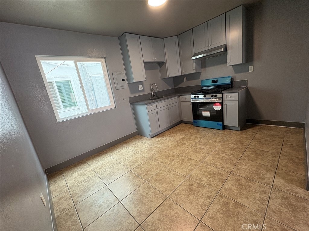 1905 W Myrtle Street - Photo 4