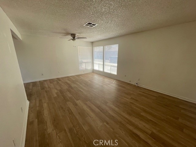 876 W Whittier Avenue - Photo 4