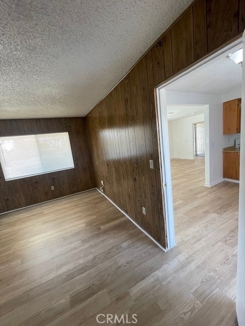 876 W Whittier Avenue - Photo 26