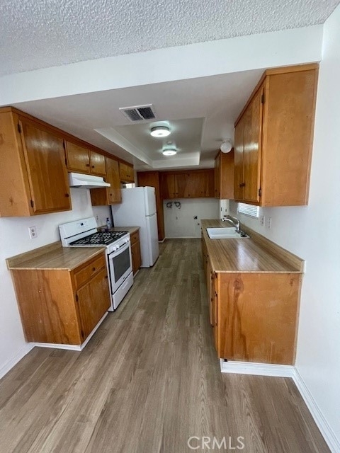 876 W Whittier Avenue - Photo 12