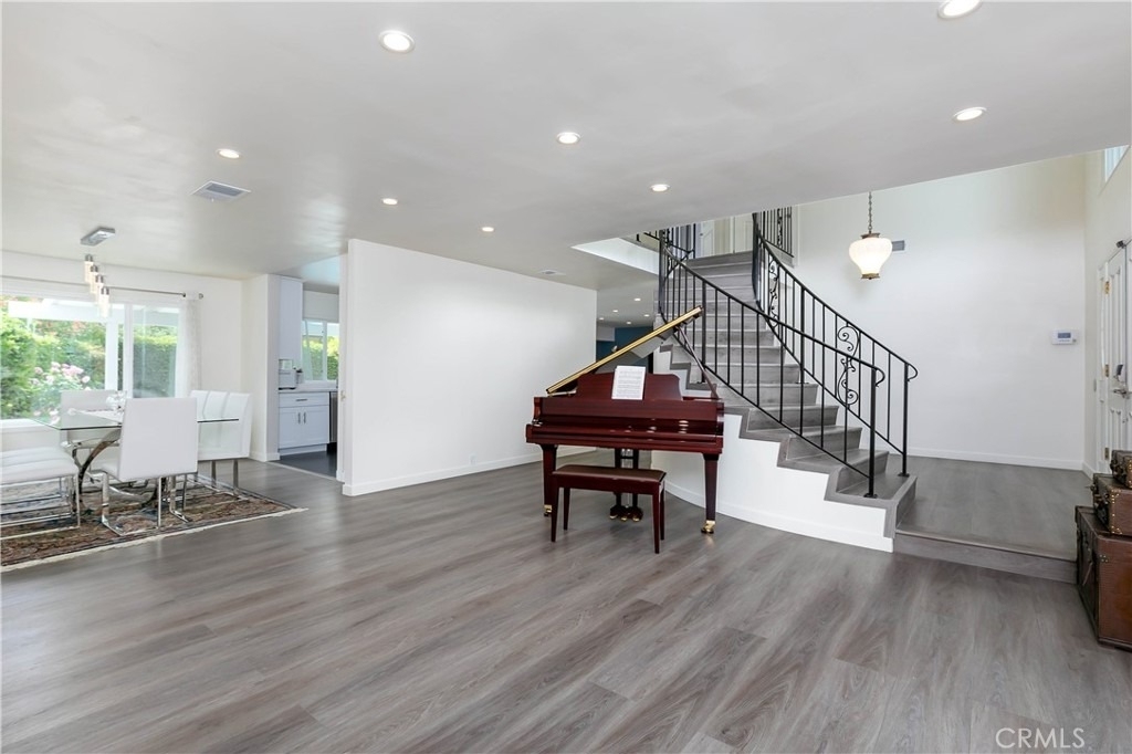 24510 Welby - Photo 5