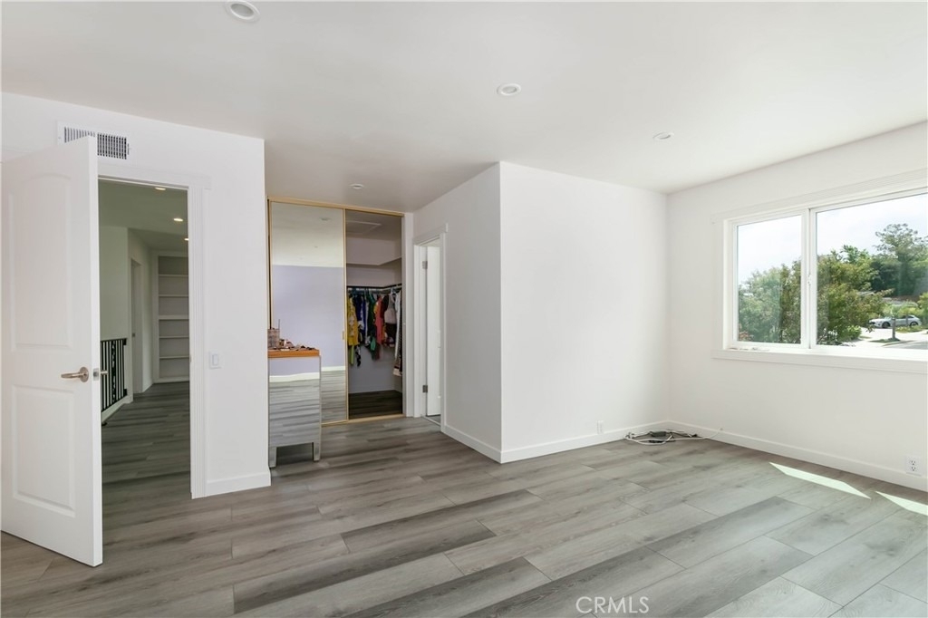 24510 Welby - Photo 19