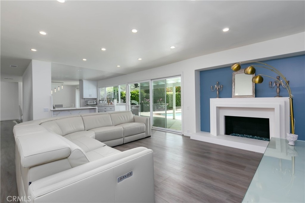 24510 Welby - Photo 11