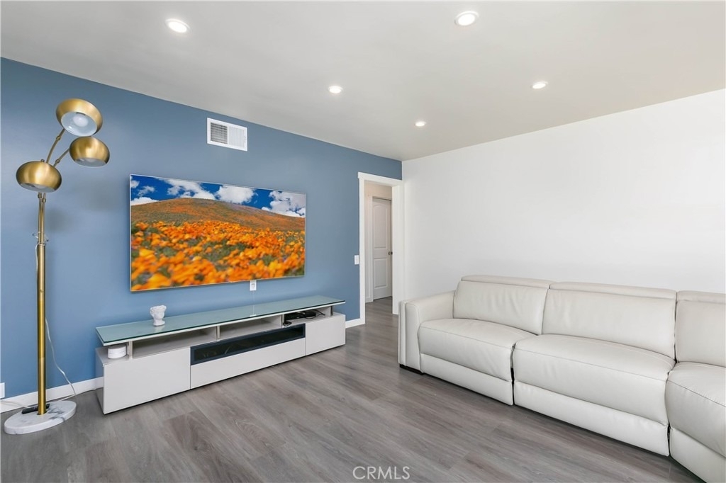 24510 Welby - Photo 12