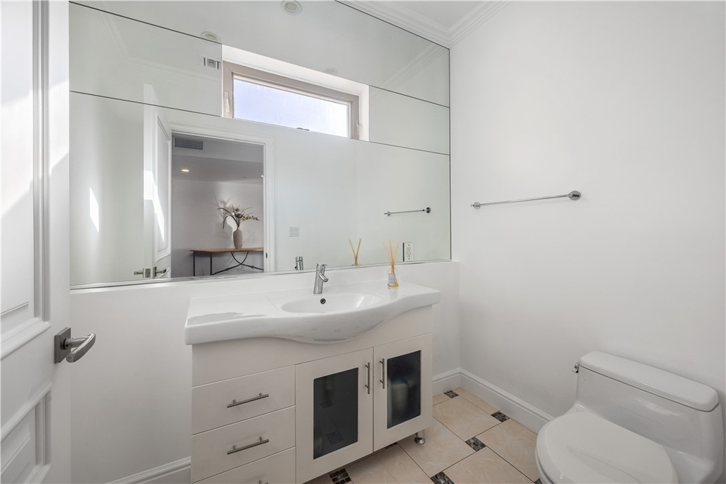 918 S Wooster Street - Photo 29