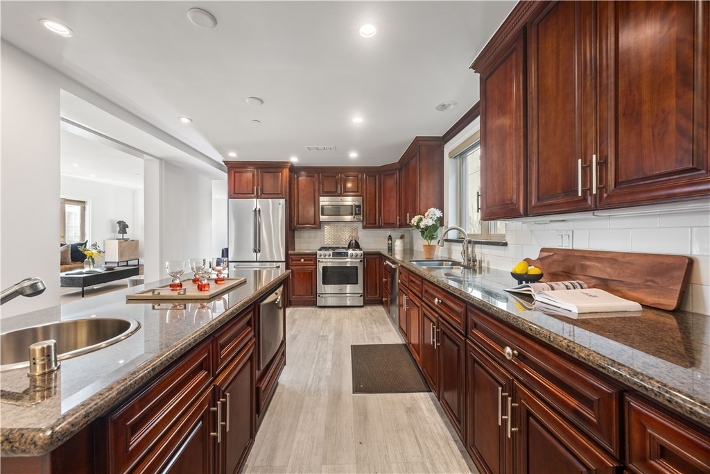 918 S Wooster Street - Photo 4
