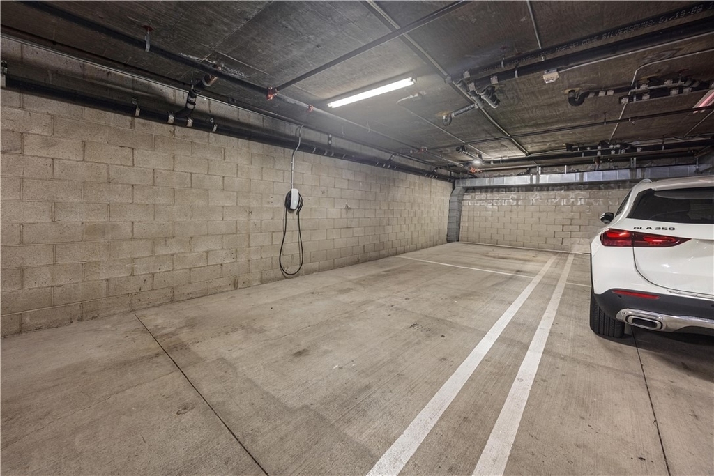 918 S Wooster Street - Photo 33