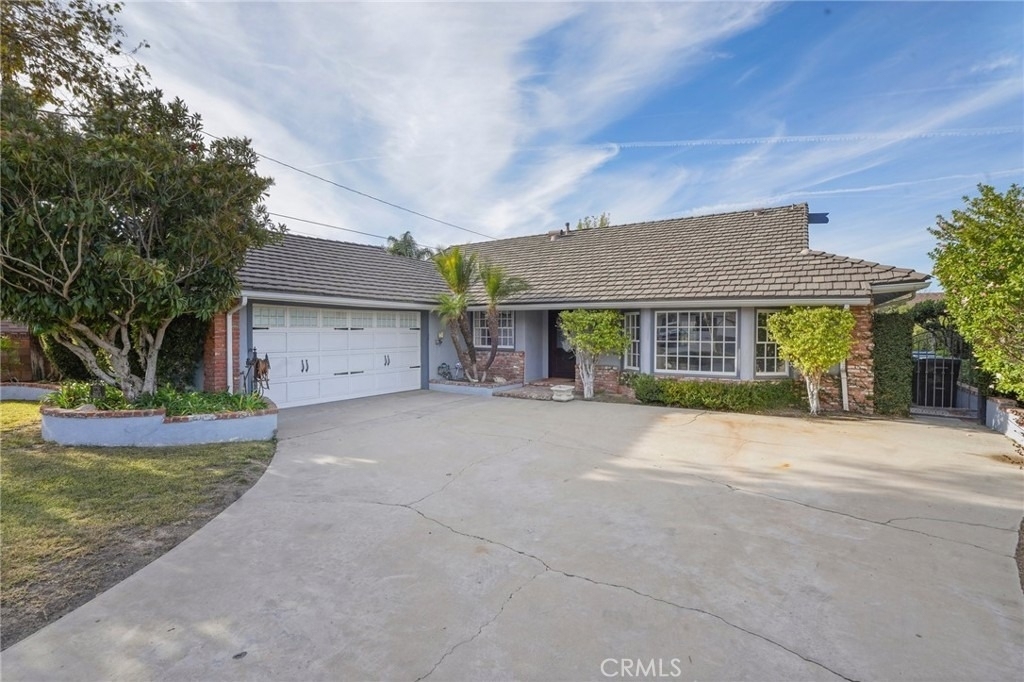 12281 Woodley Avenue - Photo 1