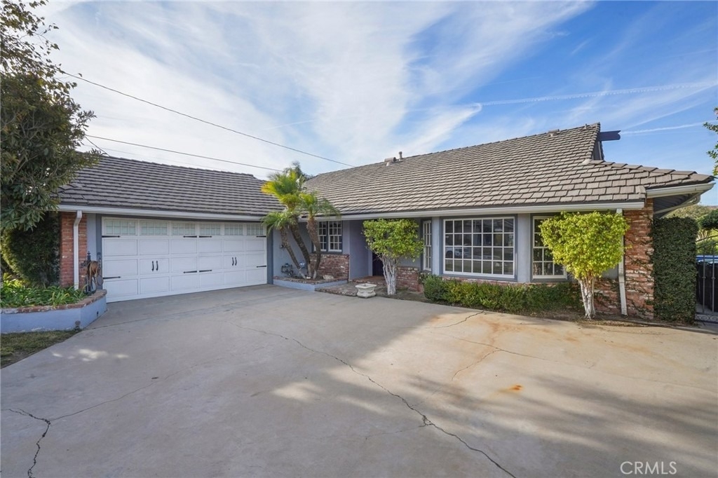 12281 Woodley Avenue - Photo 0