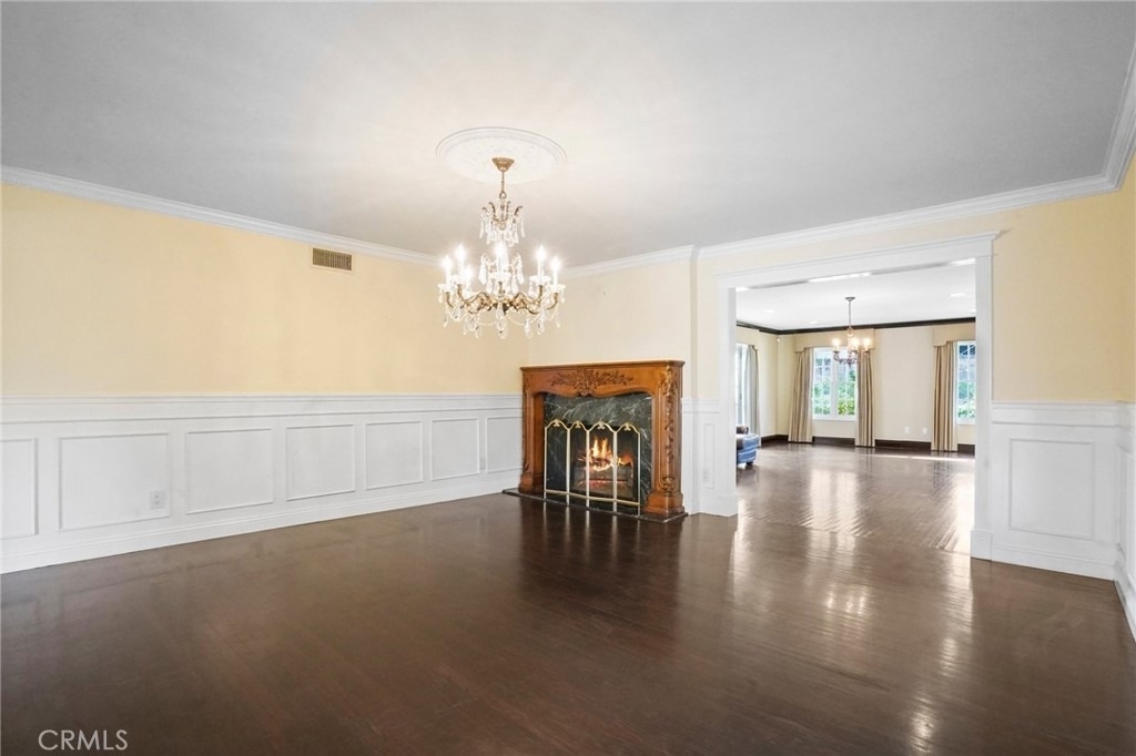 12281 Woodley Avenue - Photo 7