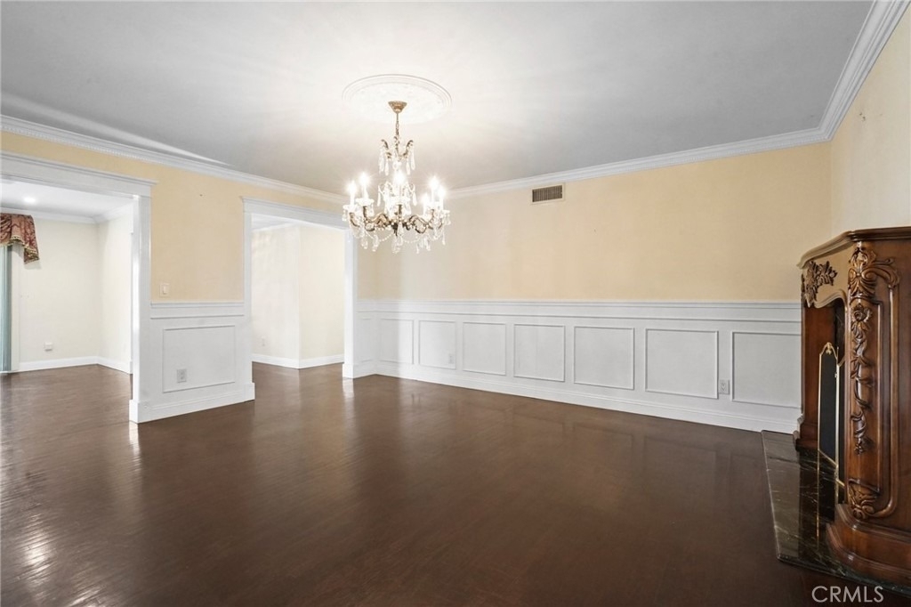 12281 Woodley Avenue - Photo 6